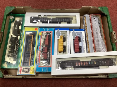 Lot 473 - A quantity of HO Scale American outline...