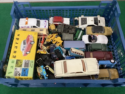 Lot 653 - A Quantity of Modern Diecast Vehicles, by...