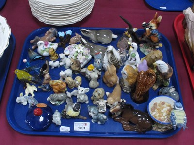 Lot 1201 - Wade Figures, Scamp, etc, Beswick Scotch...