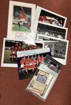 Lot 853 - Manchester United Programmes - 1947-8 away at...