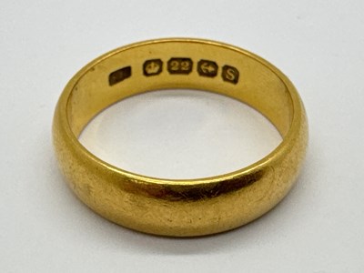 Lot 93 - A 22ct Gold Plain Wedding Band Ring, (finger...