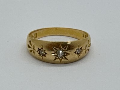 Lot 95 - An Antique 18ct Gold Three Stone Diamond Ring,...