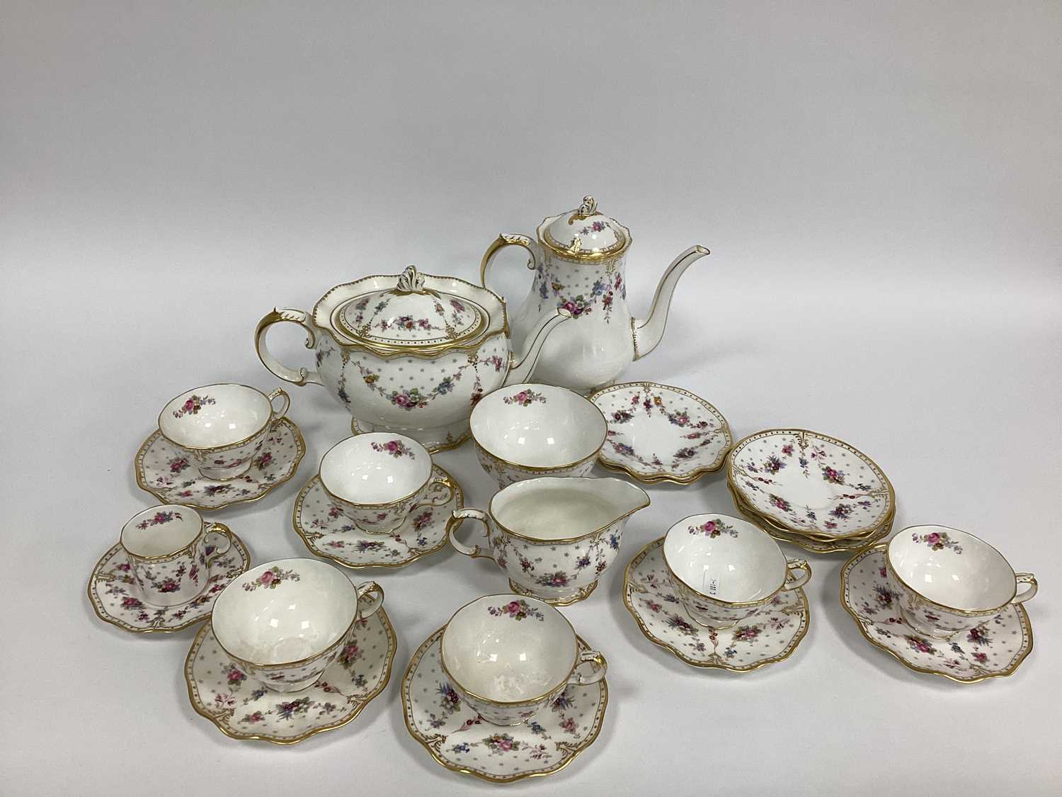 Lot 1076 - A Royal Crown Derby Porcelain 'Royal...