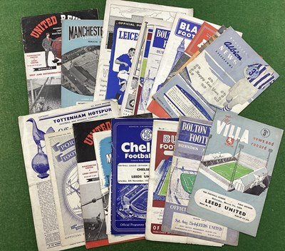 Lot 885 - Leeds United 58-9 Away Programmes at Aston...