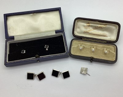 Lot 441 - A Pair of Art Deco Style Cufflinks, of plain...