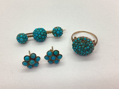 Lot 79 - An Antique Style Turquoise Cluster Bar Brooch,...