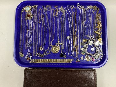 Lot 226 - An Assortment of Costume Jewellery, including...