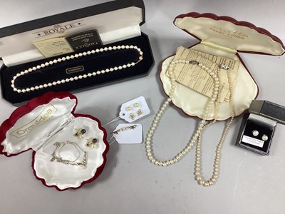 Lot 168 - A 9ct Gold Bar Brooch, graduated pearl set, a...