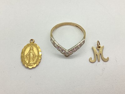 Lot 80 - A 9ct Gold Miraculous Medal Pendant, with...