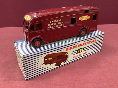 Lot 854 - Dinky Supertoys No 981 Horse Box, British...