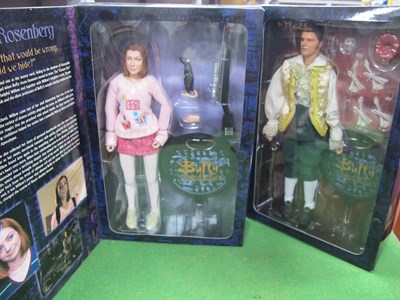 Lot 746 - Two Sideshow Collectibles Buffy The Vampire...