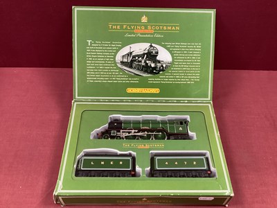 Lot 659 - Hornby 00 gauge "The Flying Scotsman 1966-1973"...