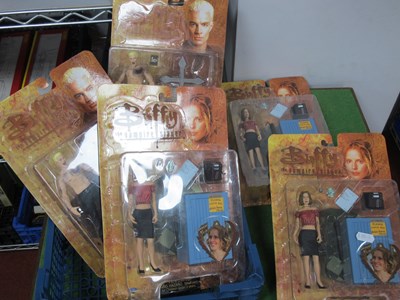 Lot 728 - Five Diamond Select Toys Buffy The Vampire...