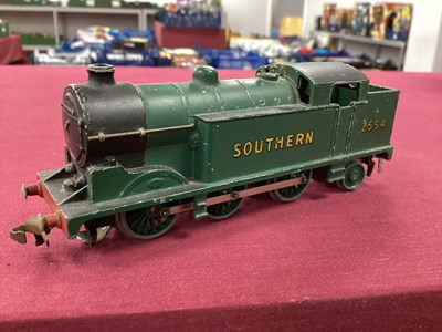 Lot 669 - Hornby Dublo 00 Gauge 3-Rail 0-6-2T Locomotive...