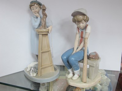 Lot 1222 - Lladro 'Little Sculptor' 5358, 21cm high and...