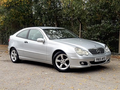 Lot 1001 - 2006 [YN55 WYO] Mercedes-Benz C-Class Sports...