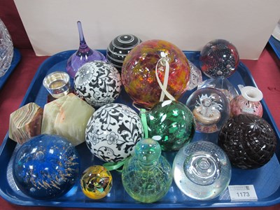 Lot 1173 - A collection of paperweights to include...