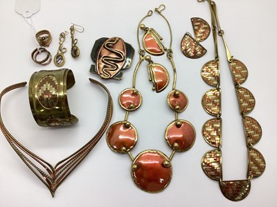 Lot 225 - A Collection of Modernist Studio Jewellery,...