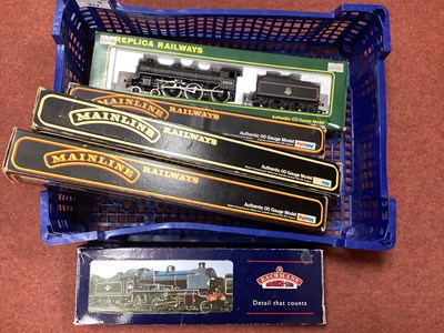 Lot 517 - Five boxed 00 gauge steam locomotives and...