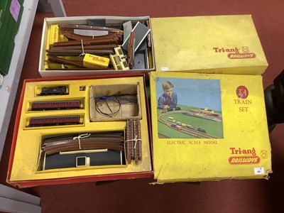 Lot 380 - An Original Triang TT Train Set comprising of...