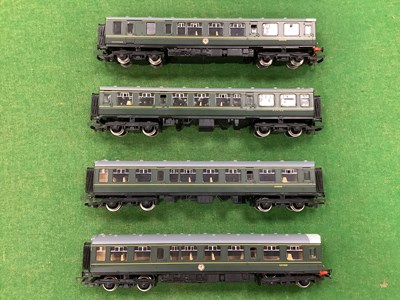 Lot 385 - A Hornby OO Gauge Derby Lightweight Four Car...