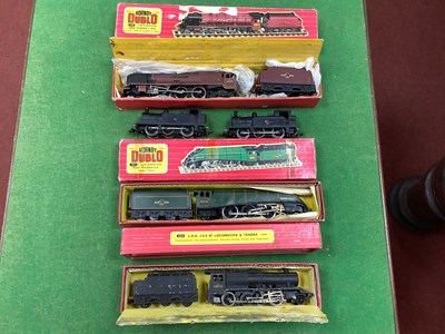 Lot 393 - Five Hornby Dublo Locomotives including 2211...