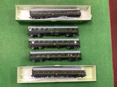 Lot 397 - A Five Car OO Gauge Trix Derby Lightweight DMU,...