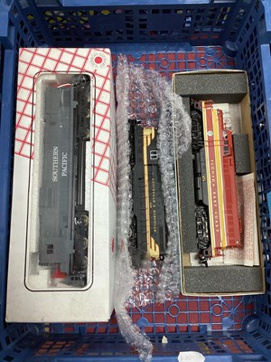 Lot 552 - Three US outline HO scale Diesel locomotives...