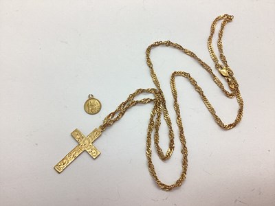 Lot 73 - A 9ct Gold Decorative Cross Pendant, suspended...