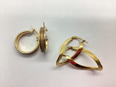 Lot 84 - A Pair of Dainty Hoop Earrings, of brushed...