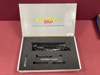 Lot 634 - Bachmann Plus HO scale "Black and Silver War...