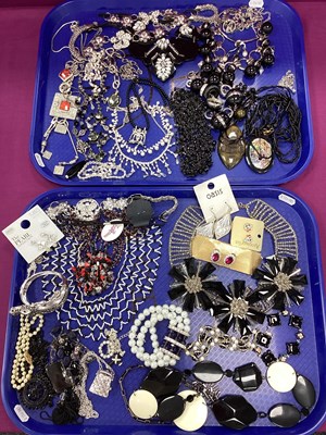 Lot 236 - An Assortment of Costume Jewellery, to include...