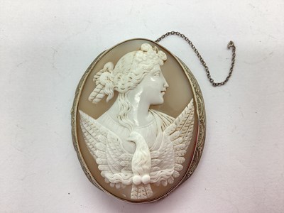 Lot 147 - An Antique Style Carved Shell Cameo Brooch,...