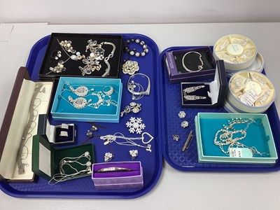 Lot 176 - An Assortment of Costume Jewellery, to include...