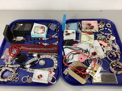 Lot 192 - An Assortment of Modern Costume Jewellery :-...