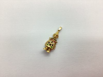 Lot 190 - A 9ct Gold Clown Pendant, with alternate inset...