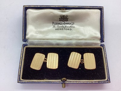 Lot 241 - A Pair of 9ct Gold Gent's Cufflinks, the...