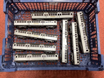 Lot 409 - A set of Eight OO scale kit built London...