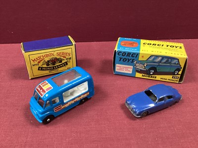 Lot 682 - An Original Corgi Empty Box No 226 Morris Mini...