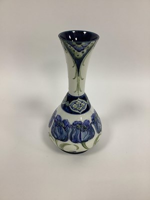 Lot 1091 - A Moorcroft for James Macintyre and Co Ltd...