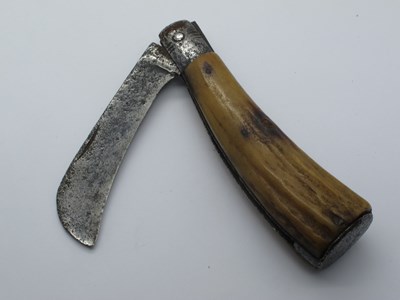 Lot 75 - Flat Bottom Pruner, stag scales, 12cm.