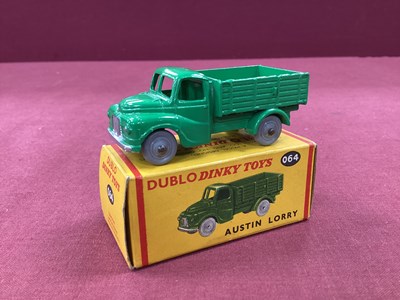 Lot 698 - Dinky Toys 064 Dublo Austin Lorry, spun wheels,...