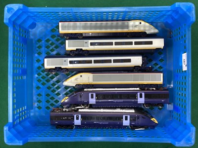 Lot 487 - Two OO/HO modern trains: Joueff four-car...