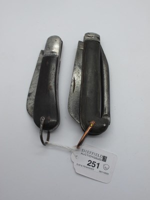 Lot 251 - Jack Knife, Hunter, Sheffield, horn scales,...