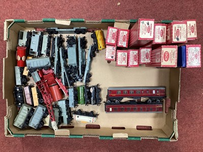 Lot 401 - Approximately Forty items of Hornby-Dublo...