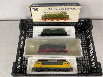 Lot 574 - Three European outline HO scale locomotives: a...