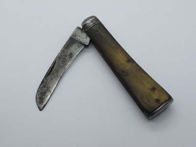 Lot 63 - Flat Botton Pruner, J. Wood and Co, York, horn...