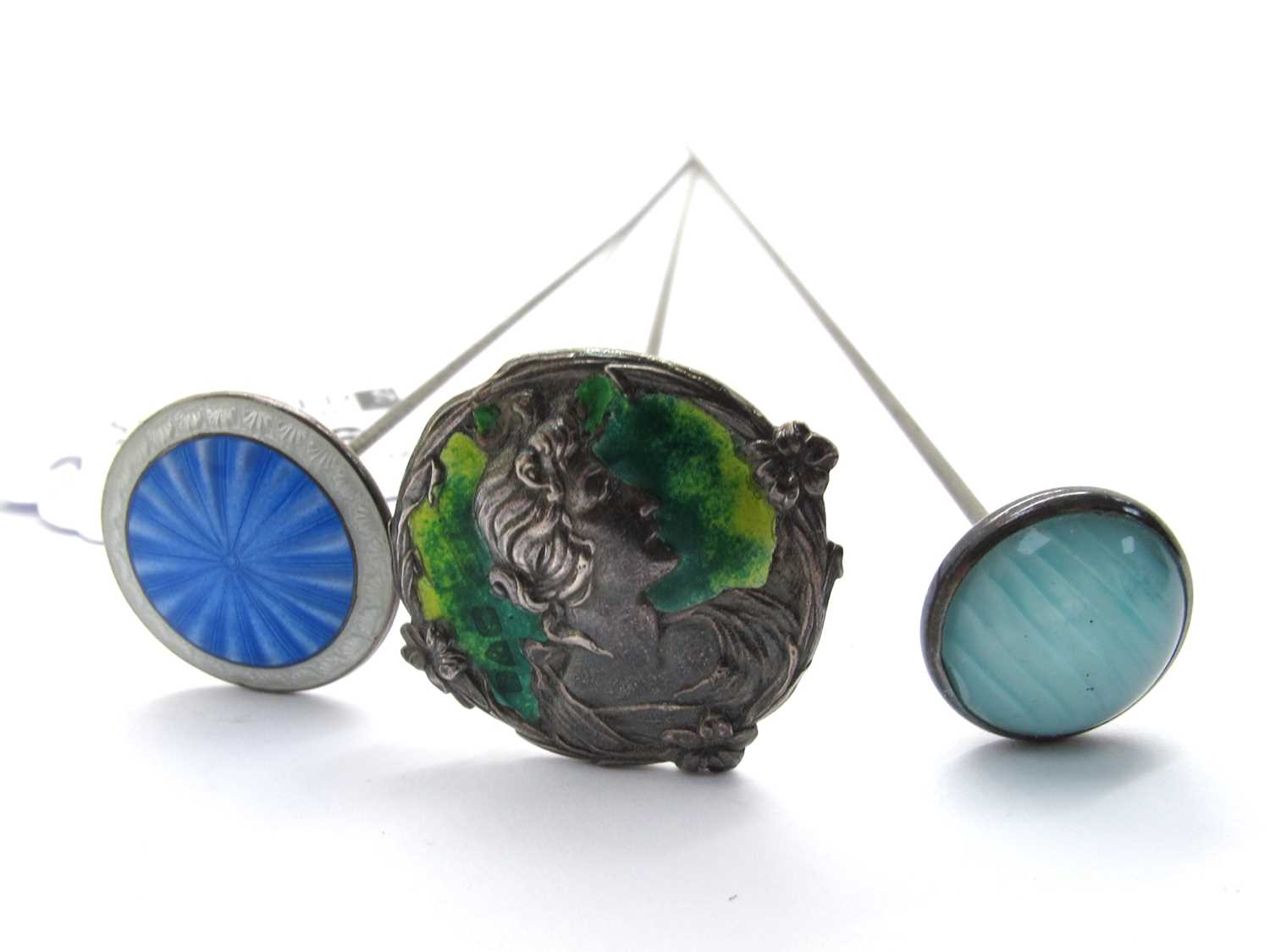 Lot 176 - An Edwardian Hallmarked Silver Topped Arts &...