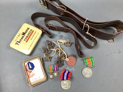 Lot 605 - WWII Medal Duo in Box, comprising Defence...