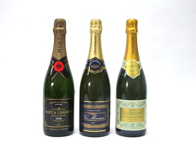 Lot 1455 - Champagne - Moet & Chandon 1998, 750ml., 12.5%...